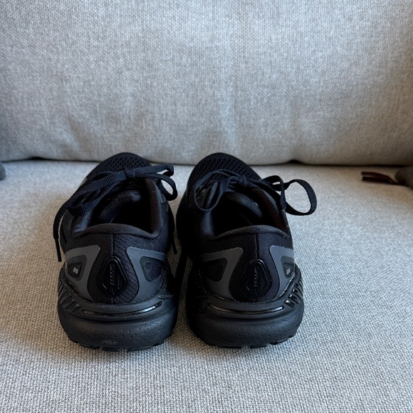 Brooks Adrenaline GTS23  Womens Black Size 6 - No box - See Comments-  FREE SHIP - Picture 8 of 15
